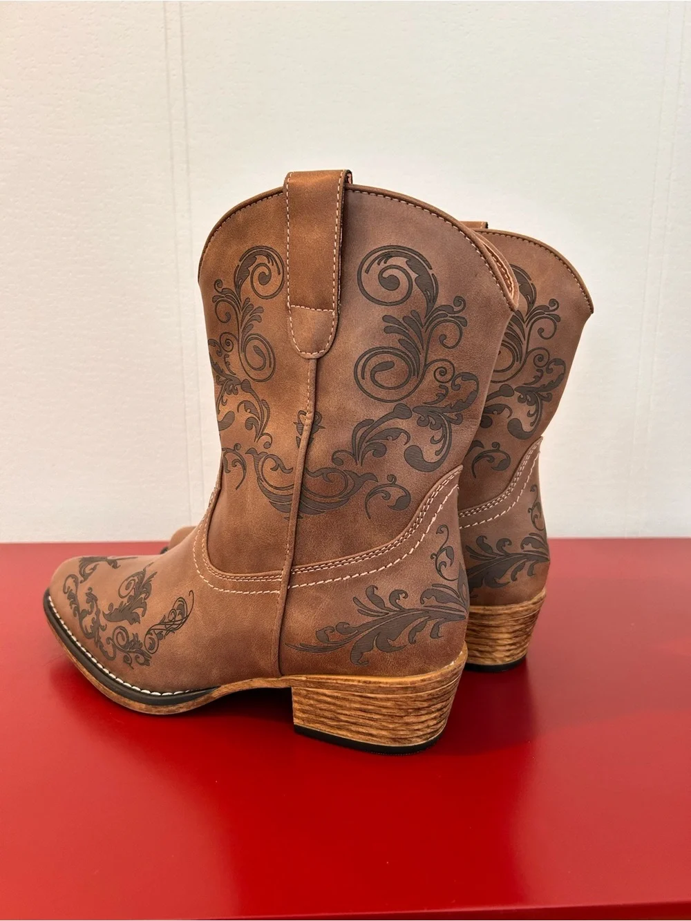 Dream Pairs Size 7 Brown Embroidered Western Short Boots - Picture 8 of 12